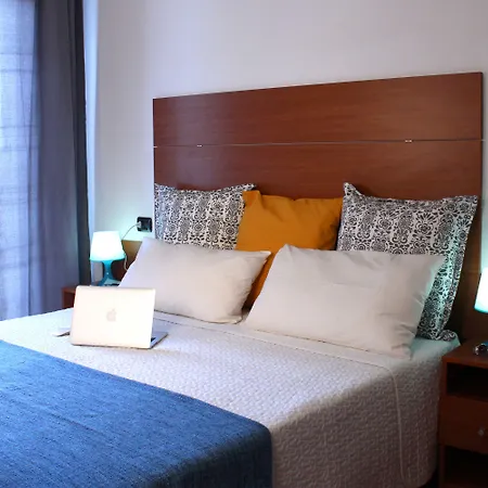 德索勒公寓 4* 里米尼